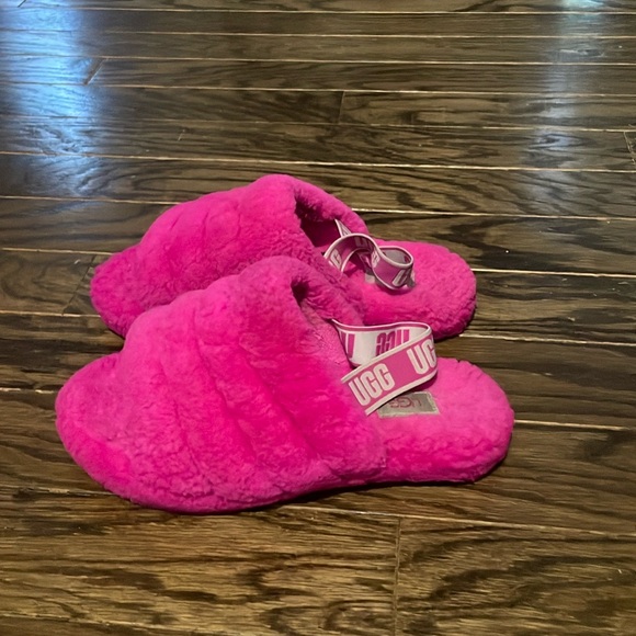 Pink Ugg Fluff Yeah Slippers - Picture 2 of 3